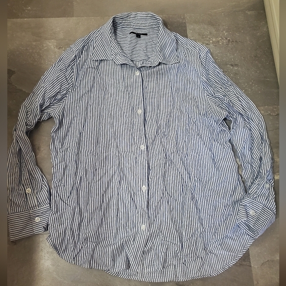 Tahari 100% Rayon Button Down Long Sleeves Shirt. Striped. White, Blue. Size L. - Picture 2 of 10